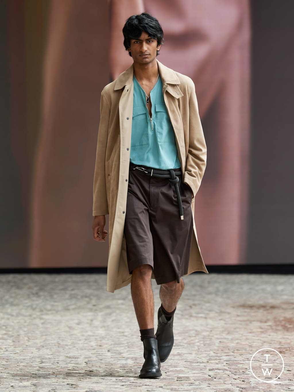 Fashion Week Paris Spring/Summer 2022 look 5 from the Hermès collection menswear