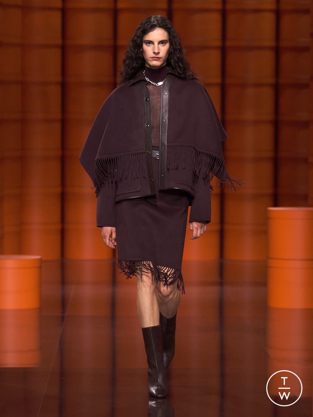 Fashion Week Paris Fall/Winter 2021 look 34 from the Hermès collection 女装