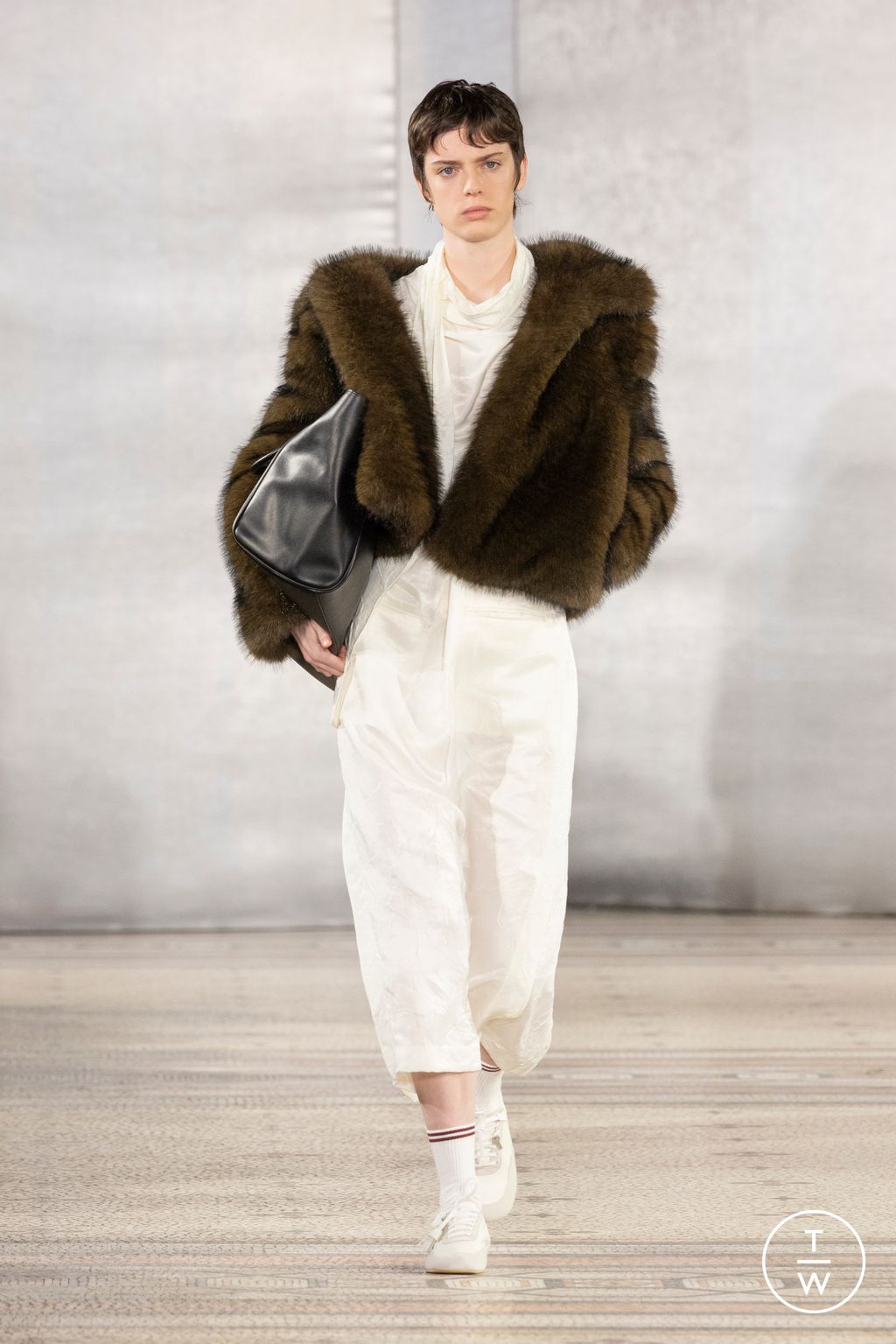 Fashion Week Paris Fall/Winter 2026 look 10 de la collection System menswear