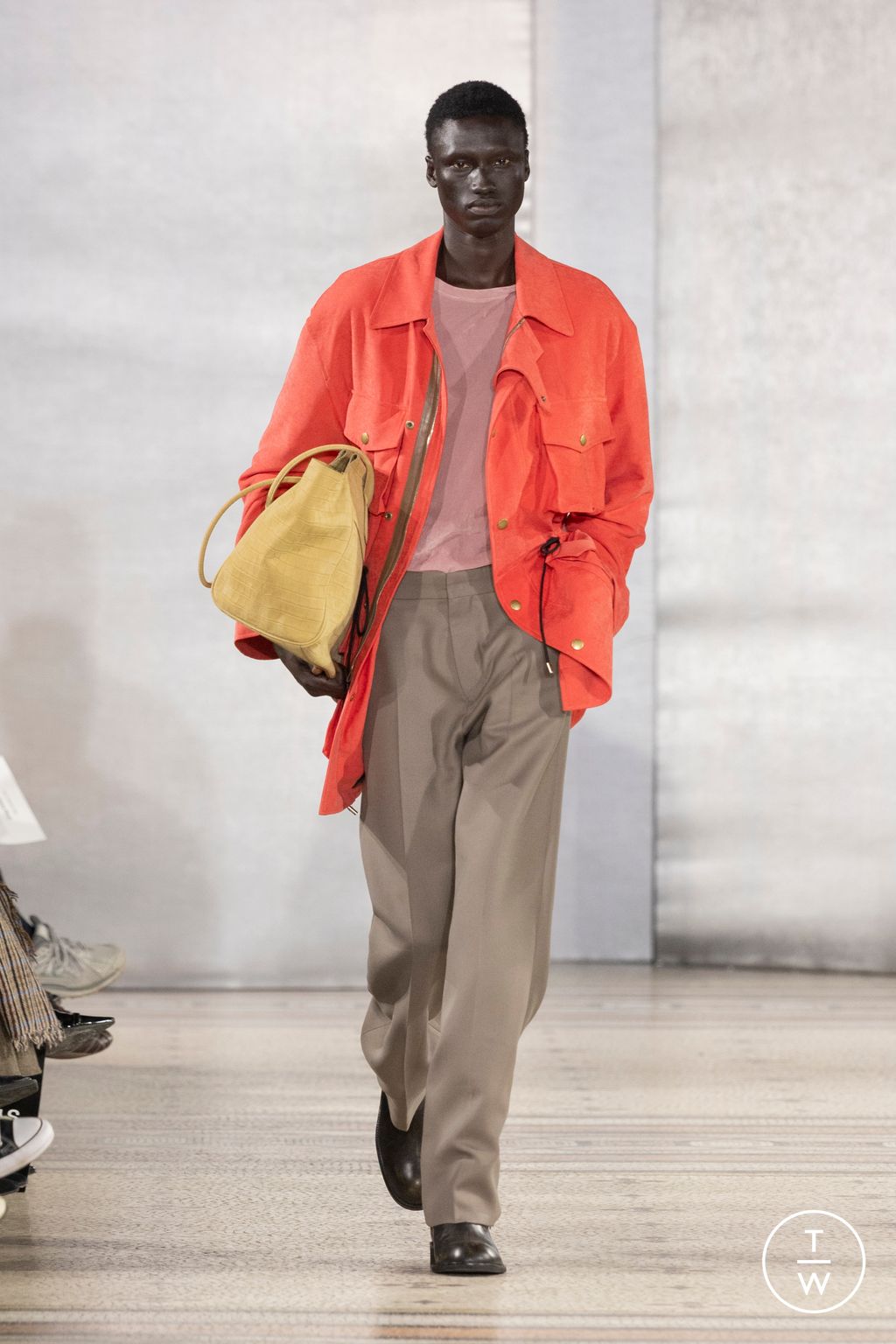 Fashion Week Paris Fall/Winter 2026 look 39 from the System collection menswear
