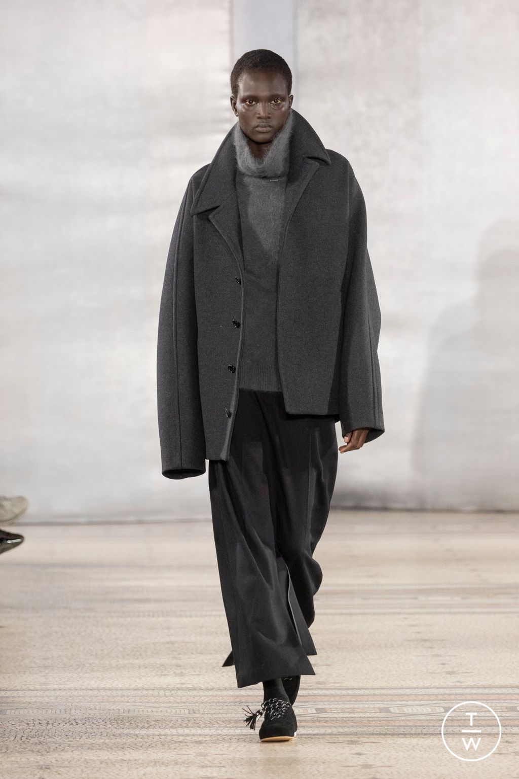 Fashion Week Paris Fall/Winter 2026 look 45 from the System collection menswear