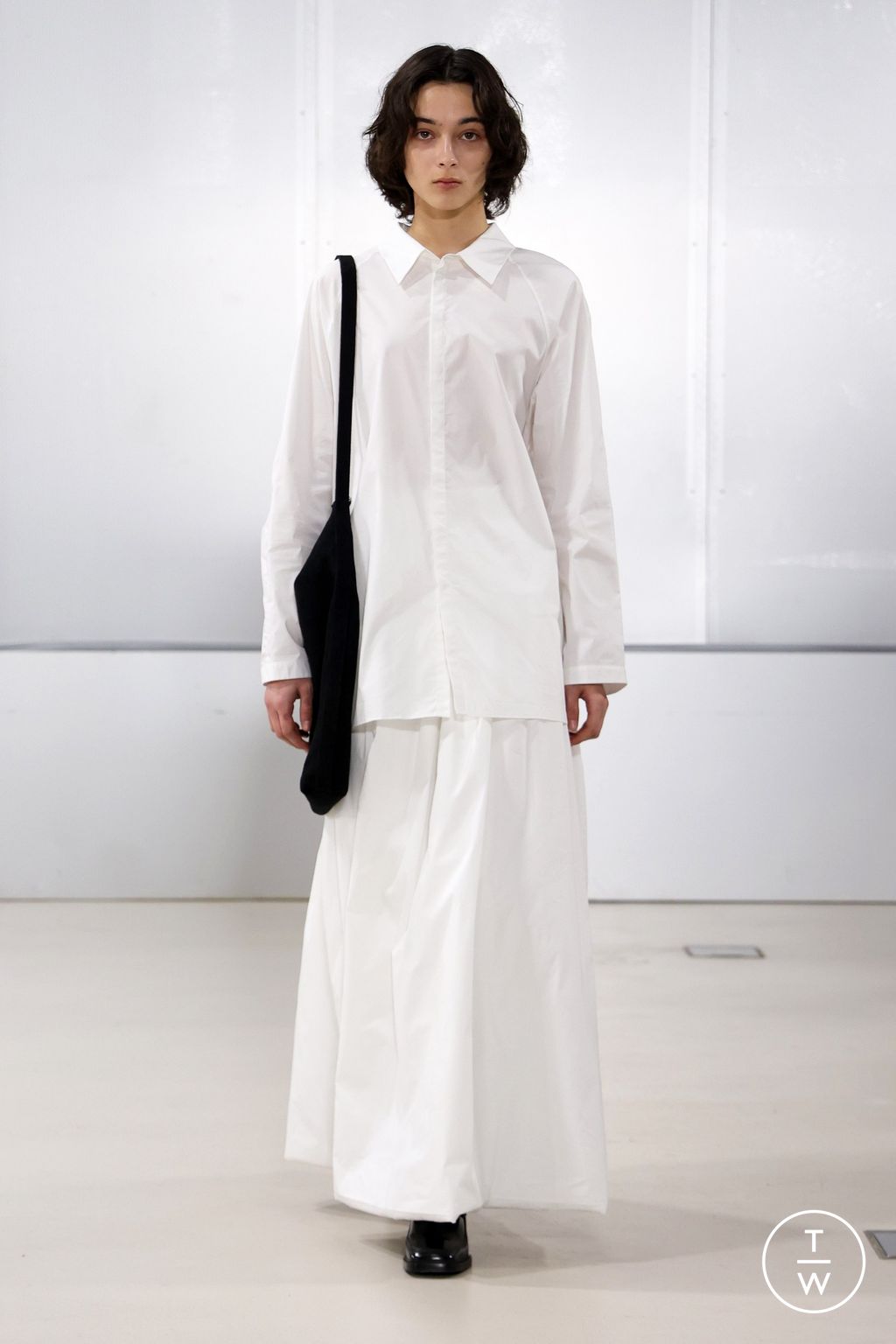 Fashion Week Paris Fall/Winter 2024 look 8 from the Ruohan collection 女装