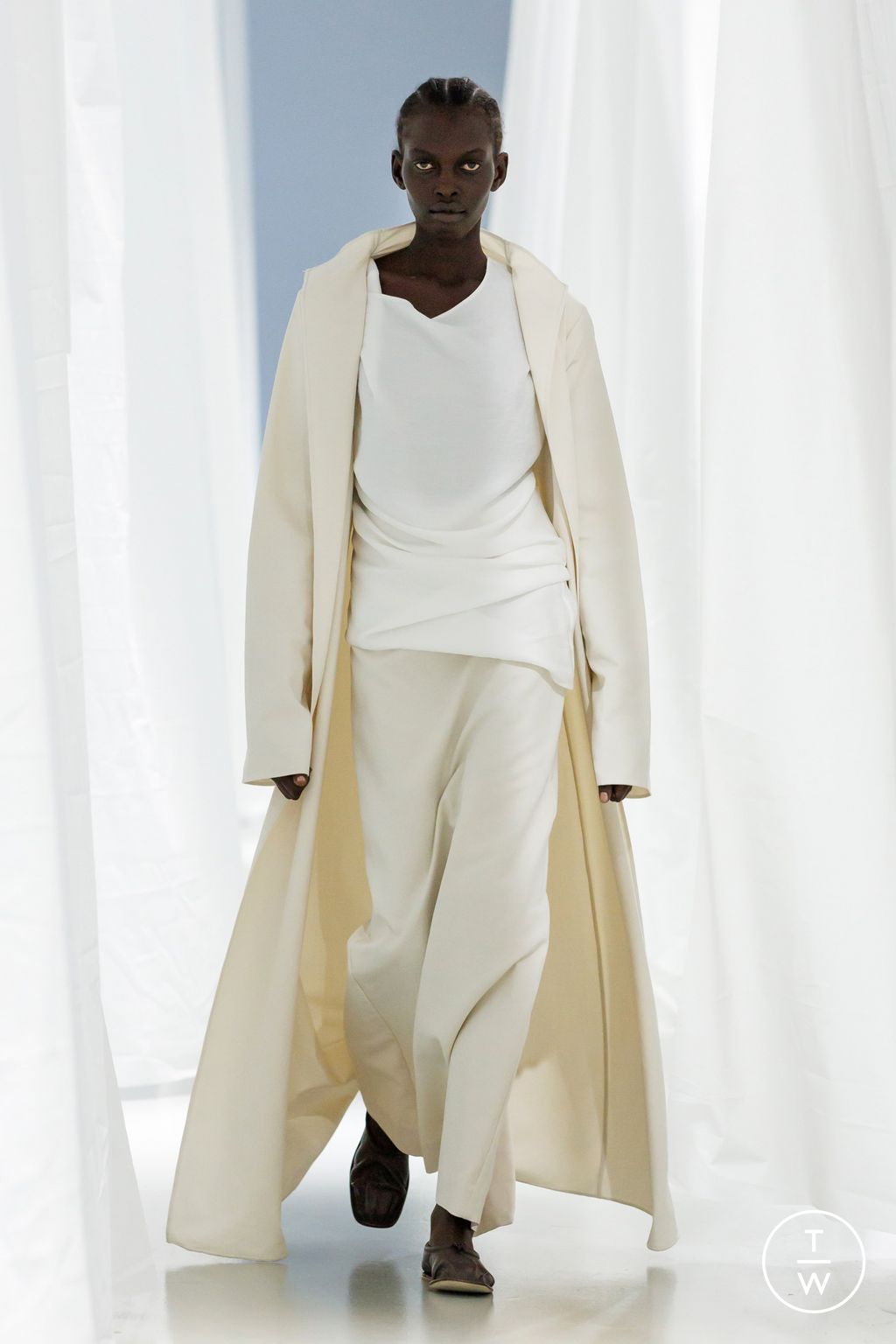 Fashion Week Paris Spring/Summer 2024 look 28 from the Ruohan collection womenswear