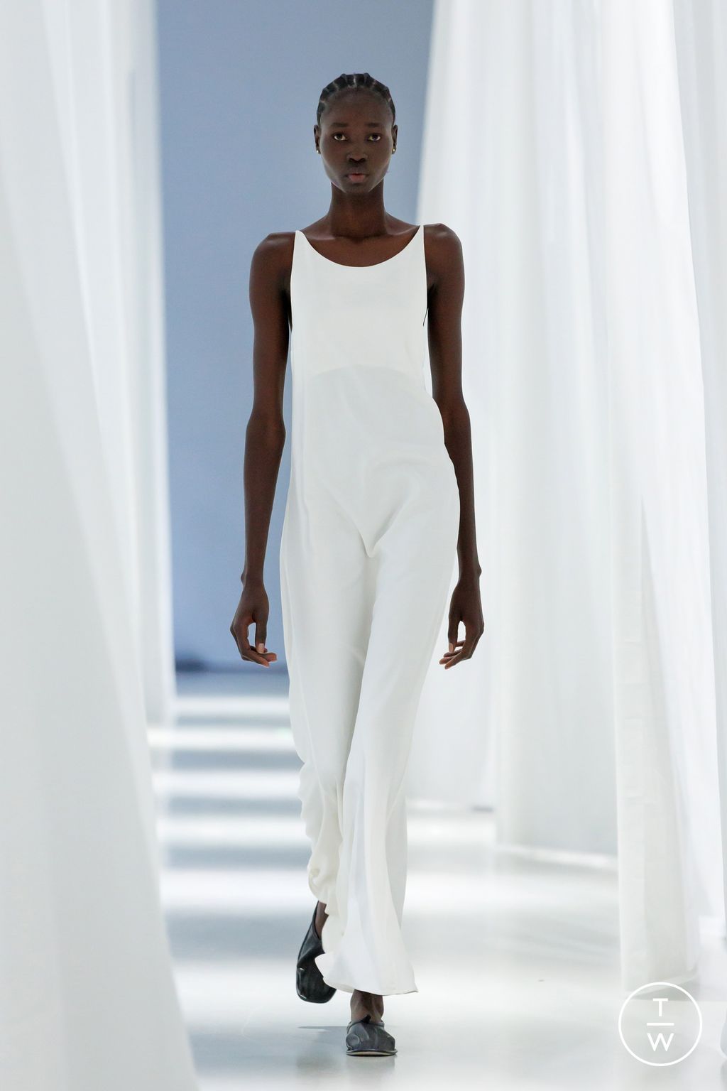 Fashion Week Paris Spring/Summer 2024 look 30 from the Ruohan collection womenswear