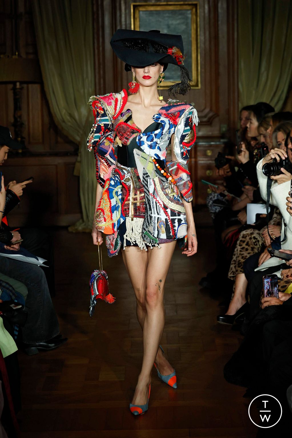 Fashion Week Paris Spring/Summer 2025 look 26 from the Ronald Van Der Kemp collection couture