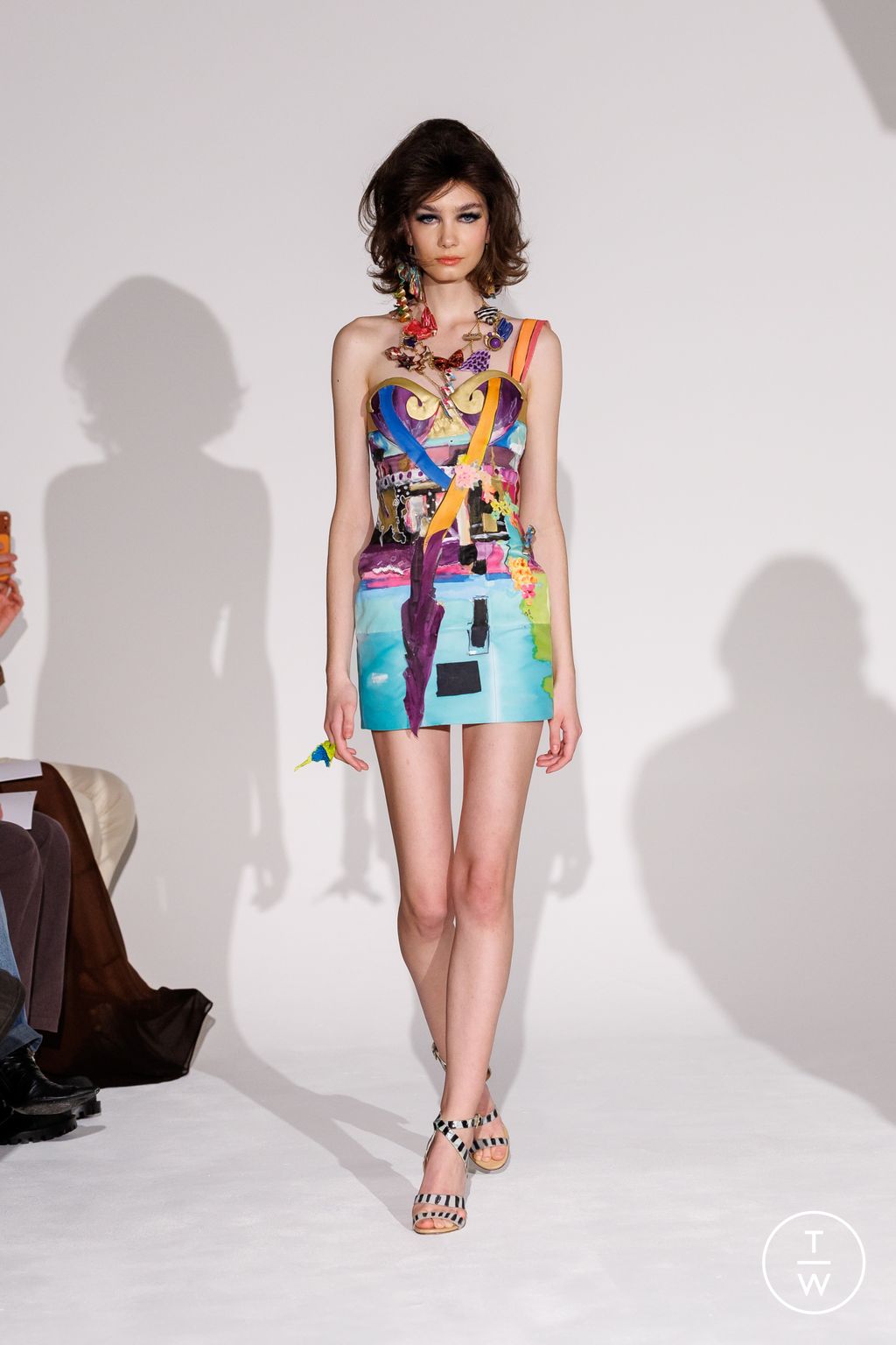 Fashion Week Paris Spring/Summer 2026 look 1 de la collection Ronald Van Der Kemp couture