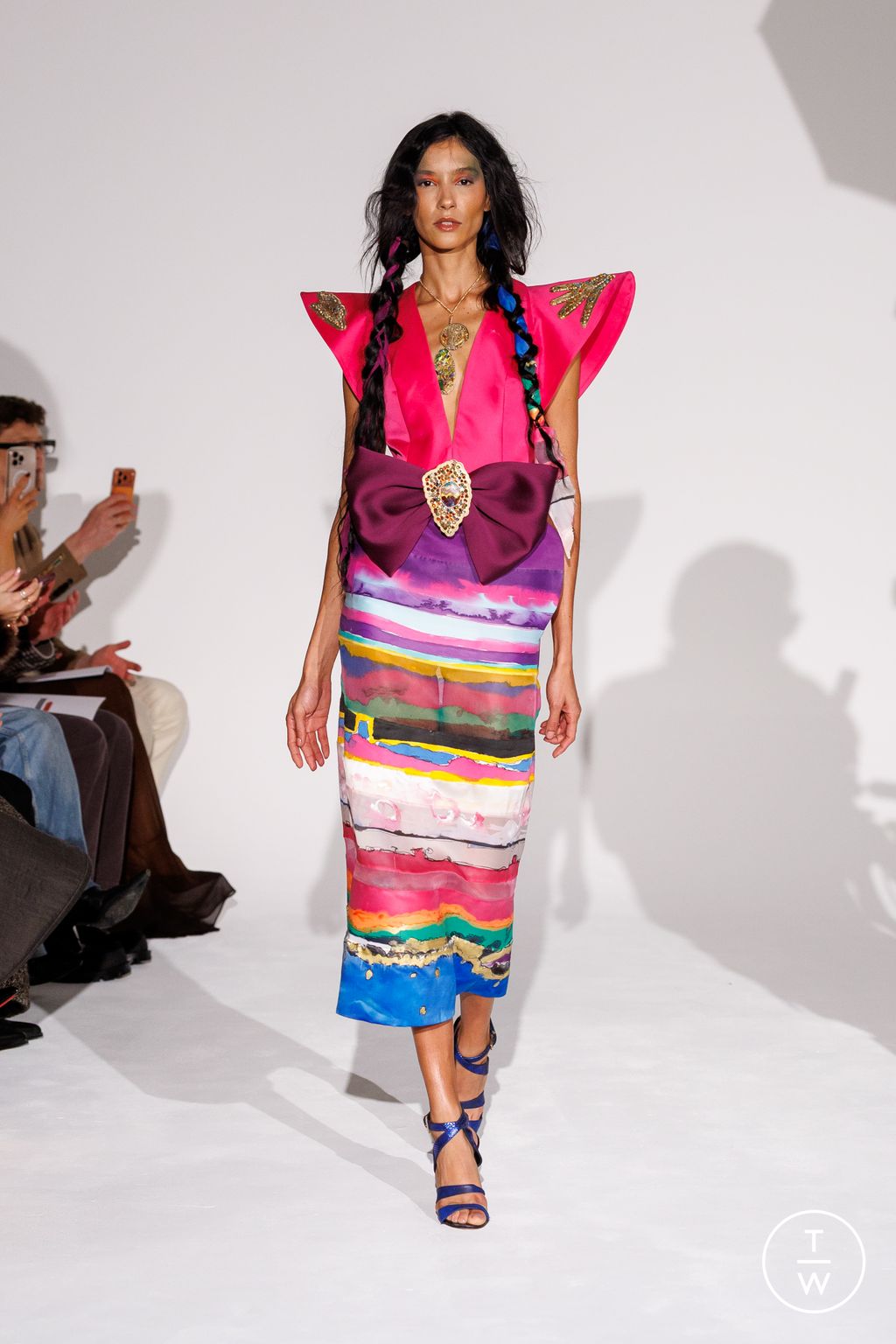 Fashion Week Paris Spring/Summer 2026 look 4 de la collection Ronald Van Der Kemp couture