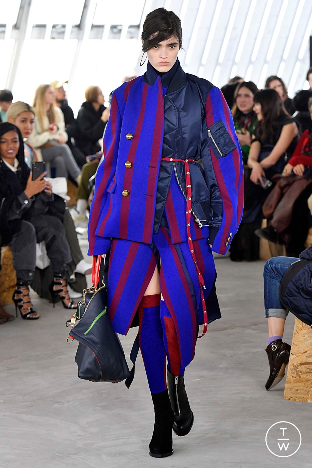 Fashion Week Paris Fall/Winter 2018 look 3 from the Sacai collection womenswear