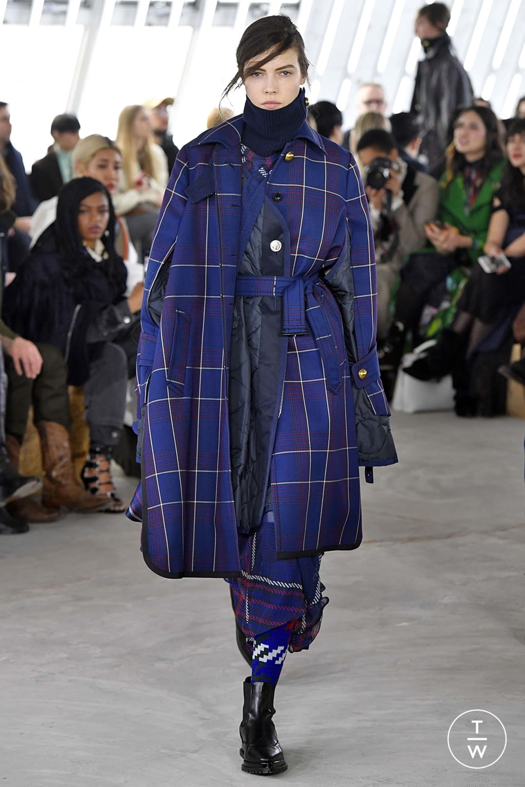 Fashion Week Paris Fall/Winter 2018 look 9 from the Sacai collection 女装