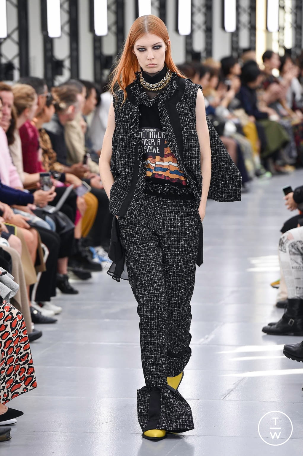 Fashion Week Paris Spring/Summer 2020 look 18 from the Sacai collection womenswear