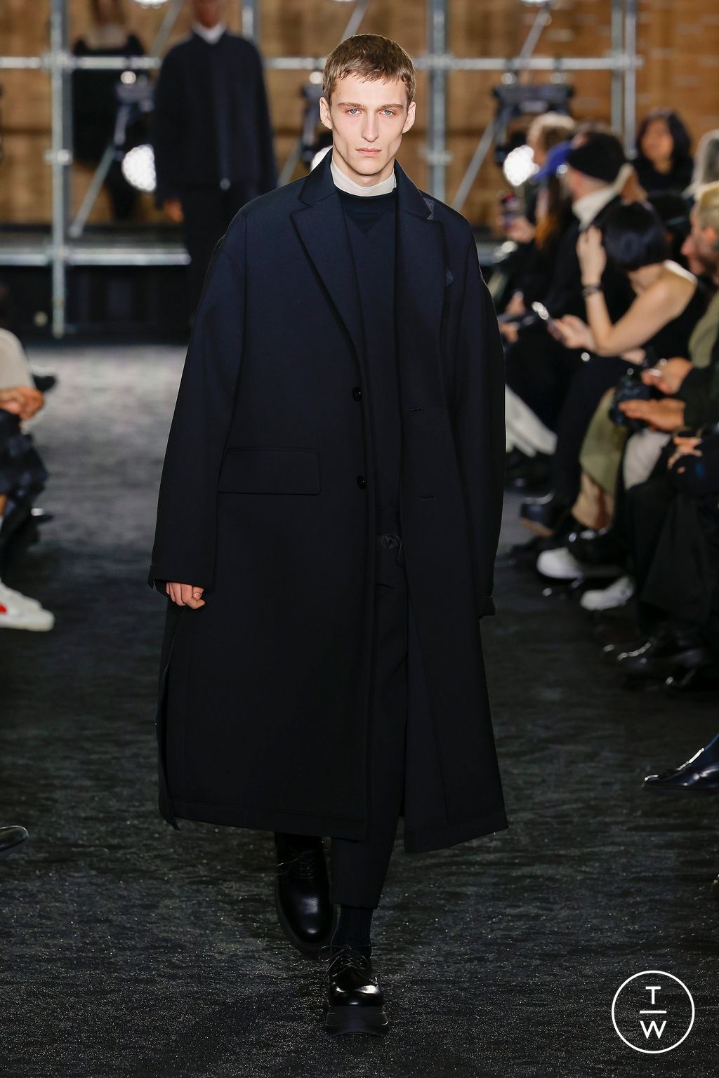 Fashion Week Paris Fall/Winter 2023 look 3 from the Sacai collection 男装