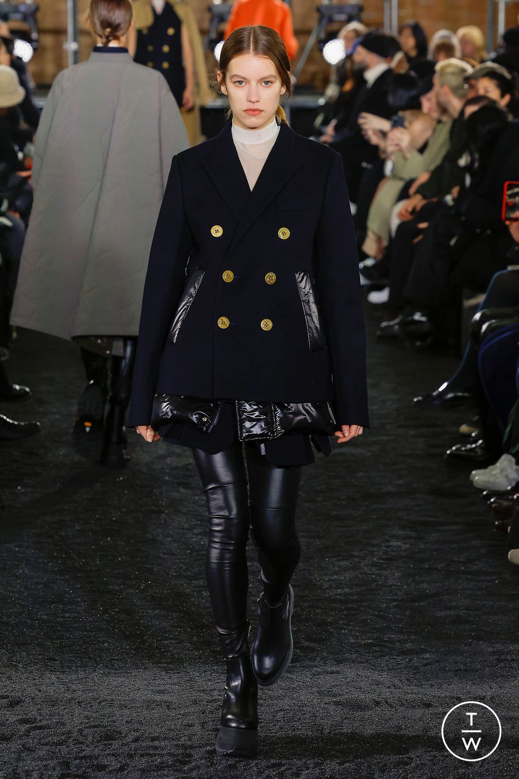 Fashion Week Paris Fall/Winter 2023 look 45 de la collection Sacai menswear