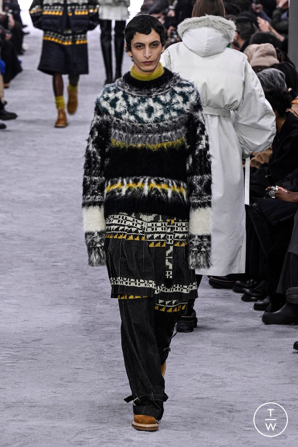 Fashion Week Paris Fall/Winter 2024 look 14 from the Sacai collection 男装