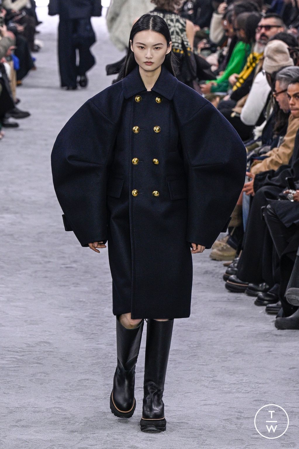 Fashion Week Paris Fall/Winter 2024 look 19 from the Sacai collection 男装