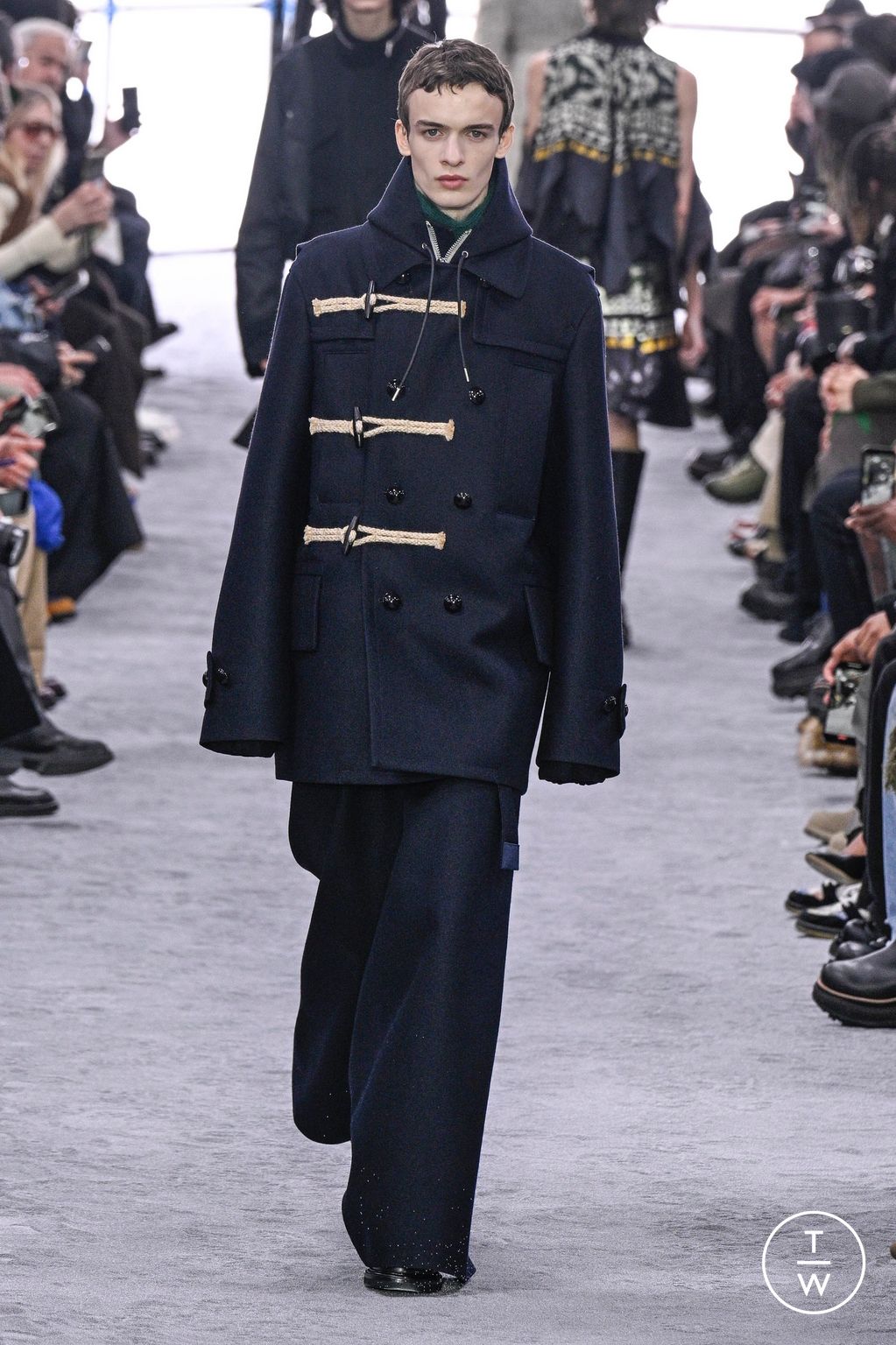 Fashion Week Paris Fall/Winter 2024 look 20 from the Sacai collection menswear