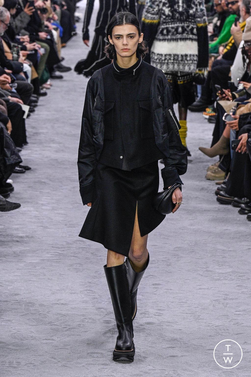 Fashion Week Paris Fall/Winter 2024 look 21 from the Sacai collection 男装