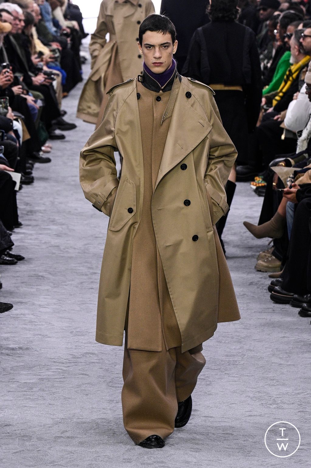Fashion Week Paris Fall/Winter 2024 look 30 from the Sacai collection 男装
