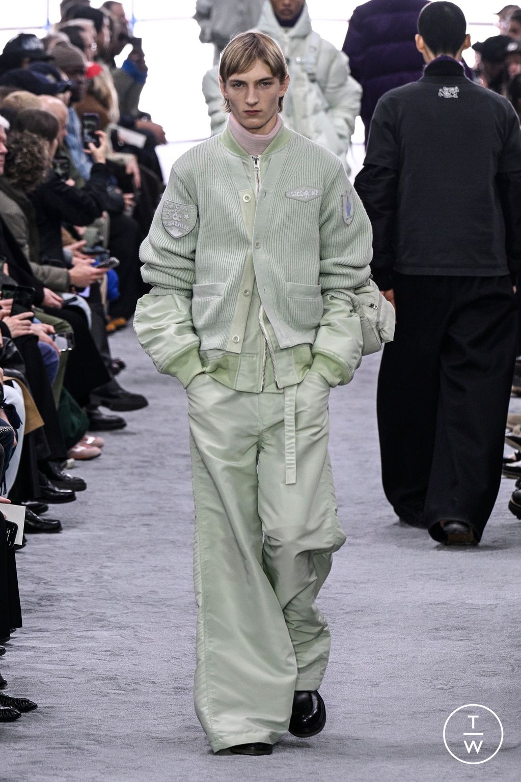 Fashion Week Paris Fall/Winter 2024 look 46 from the Sacai collection menswear