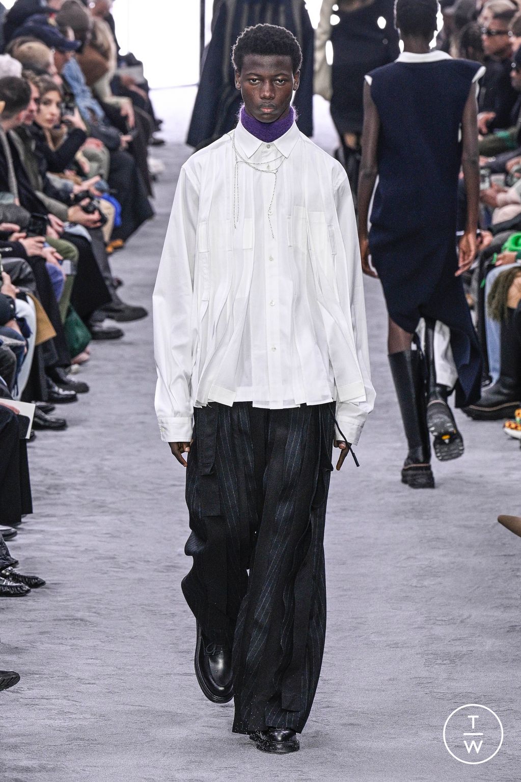 Fashion Week Paris Fall/Winter 2024 look 54 from the Sacai collection menswear