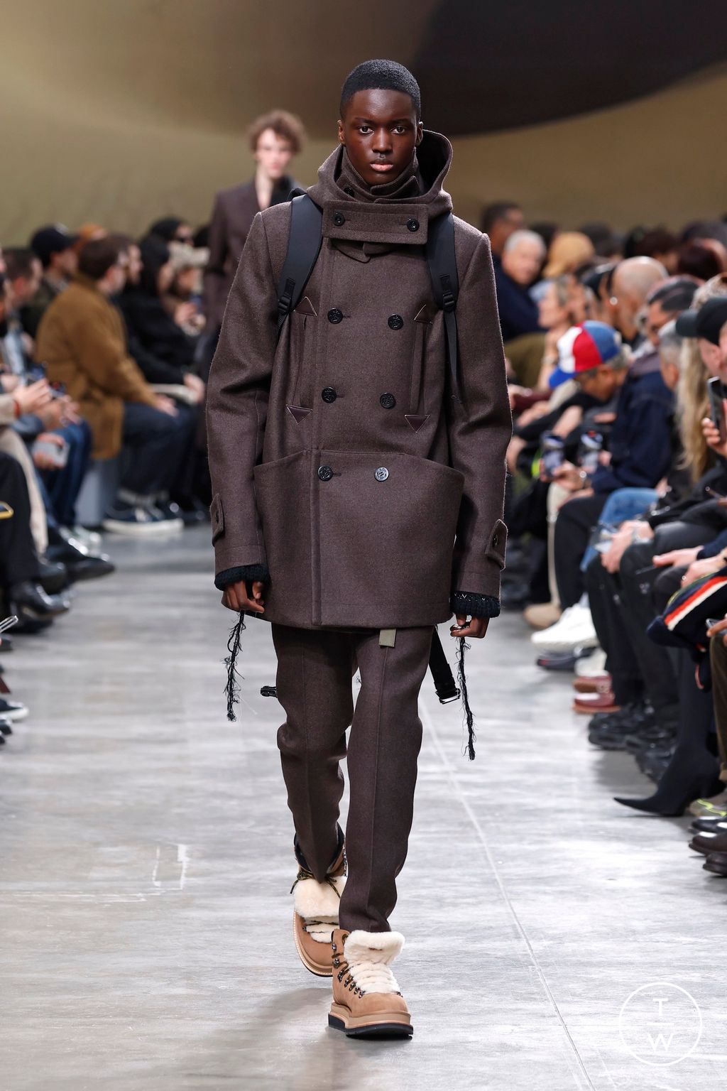 Fashion Week Paris Fall/Winter 2025 look 6 from the Sacai collection menswear