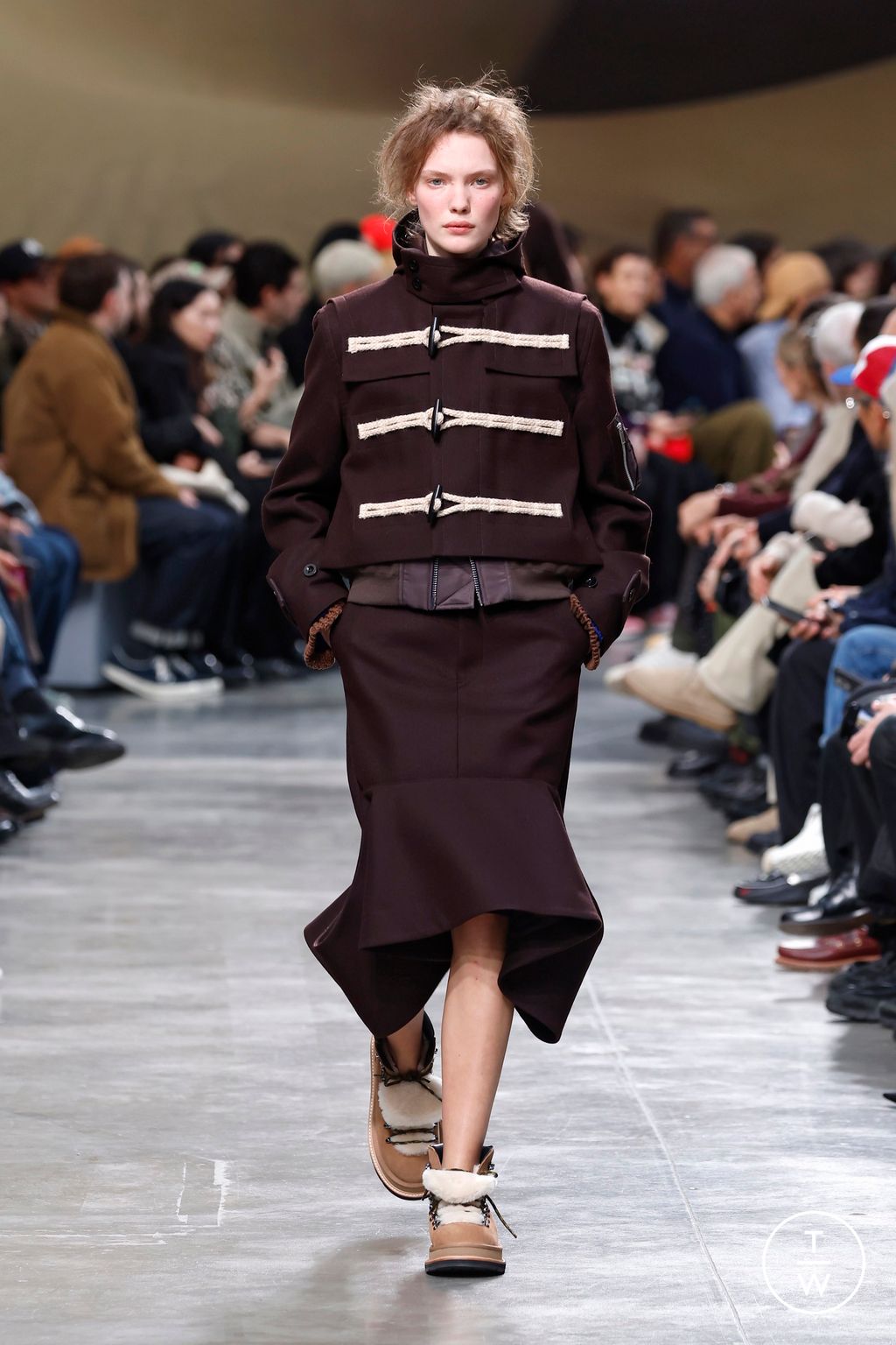 Fashion Week Paris Fall/Winter 2025 look 33 from the Sacai collection menswear