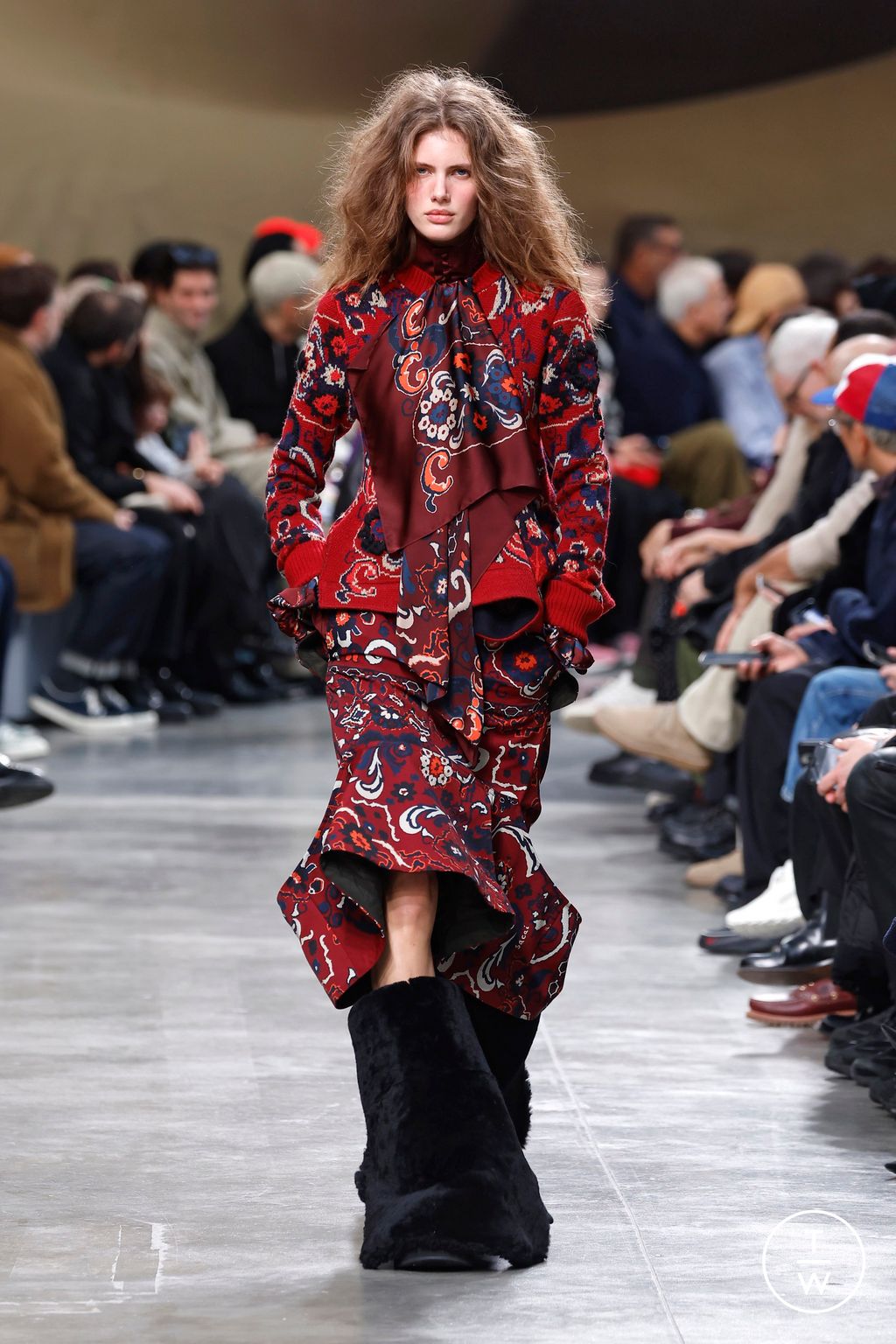 Fashion Week Paris Fall/Winter 2025 look 49 from the Sacai collection menswear