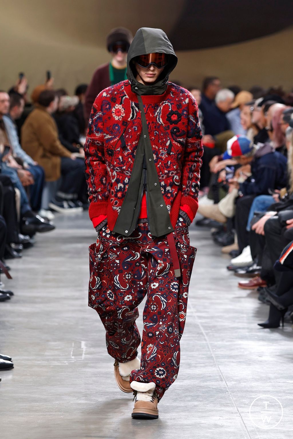 Fashion Week Paris Fall/Winter 2025 look 51 from the Sacai collection menswear