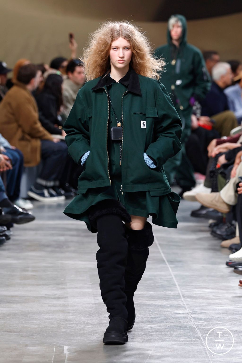 Fashion Week Paris Fall/Winter 2025 look 54 from the Sacai collection menswear
