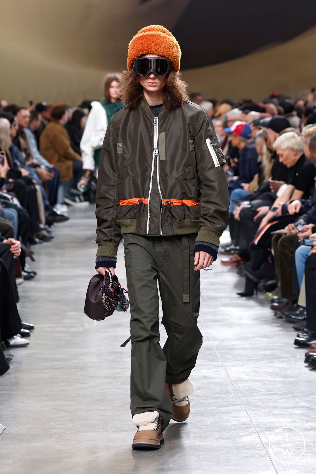 Fashion Week Paris Fall/Winter 2025 look 59 from the Sacai collection menswear