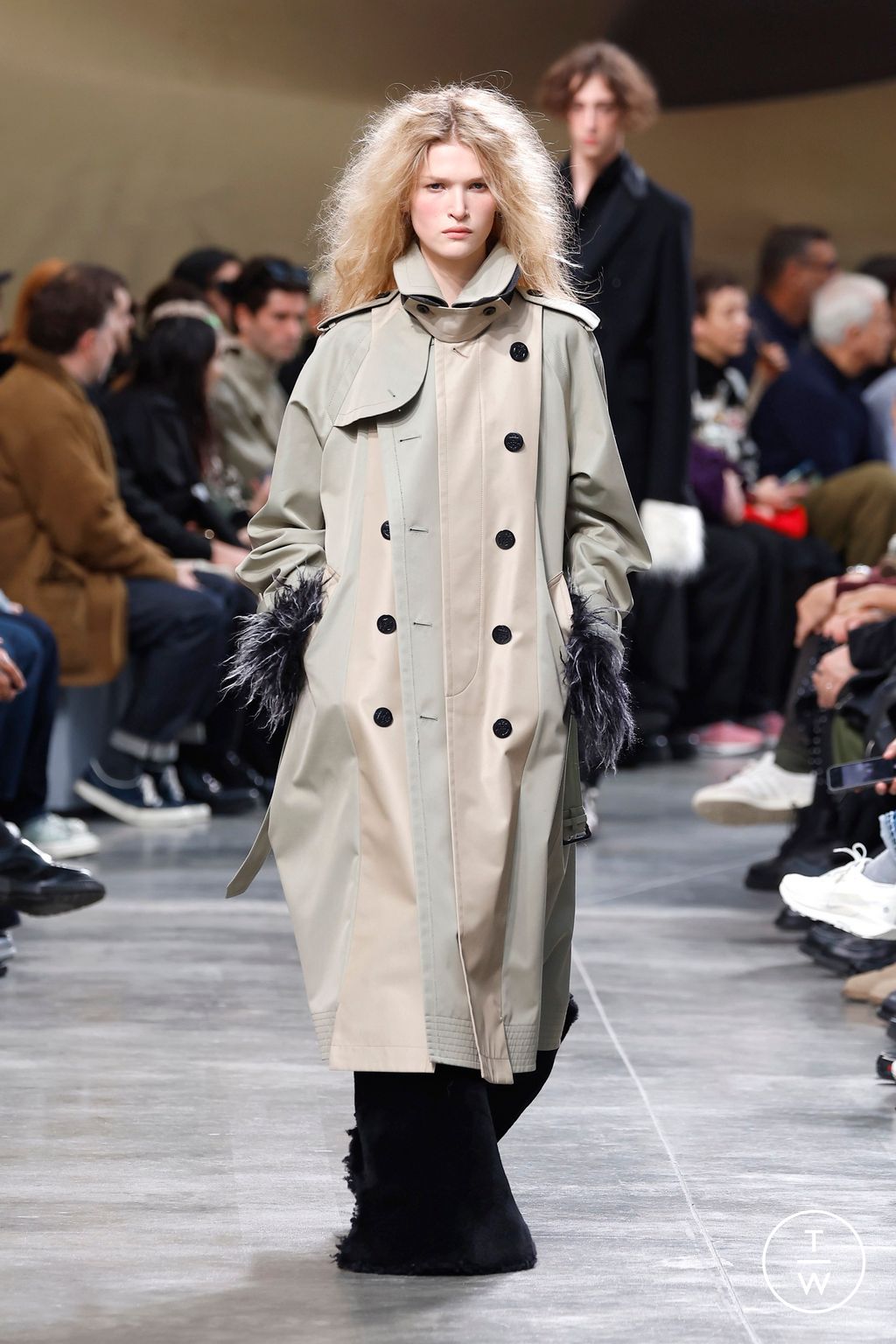 Fashion Week Paris Fall/Winter 2025 look 67 from the Sacai collection menswear