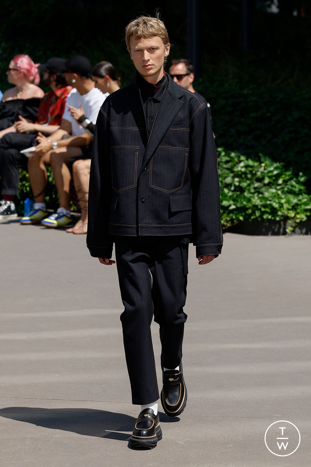 Fashion Week Paris Spring/Summer 2024 look 3 from the Sacai collection menswear