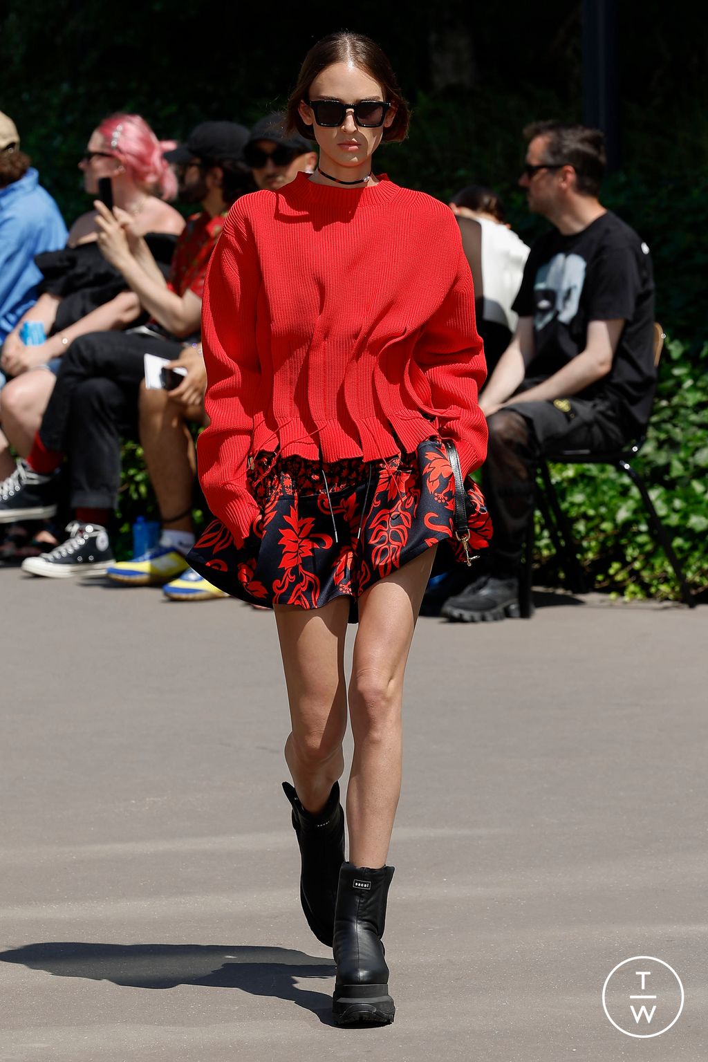 Fashion Week Paris Spring/Summer 2024 look 19 from the Sacai collection menswear