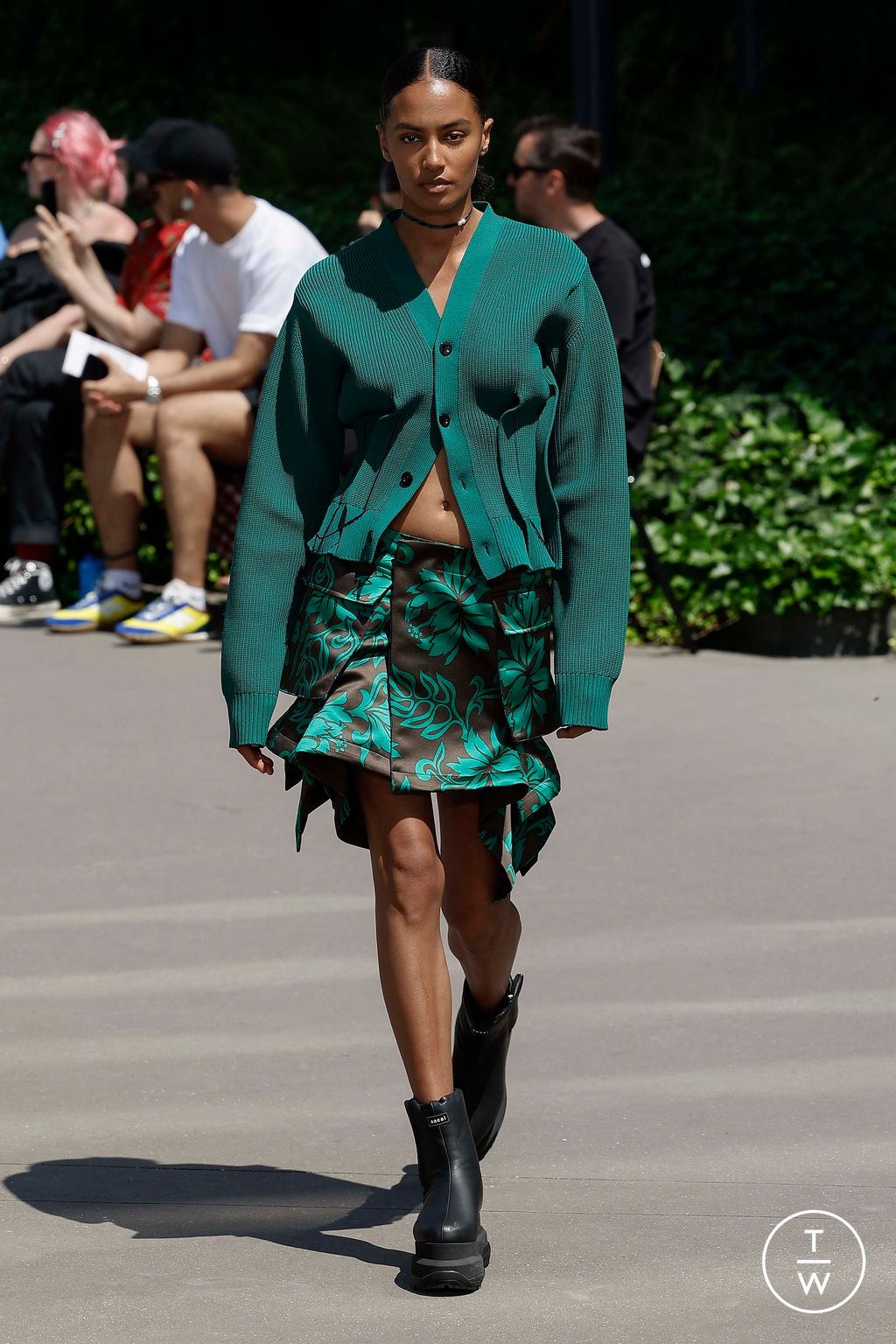 Fashion Week Paris Spring/Summer 2024 look 20 from the Sacai collection menswear