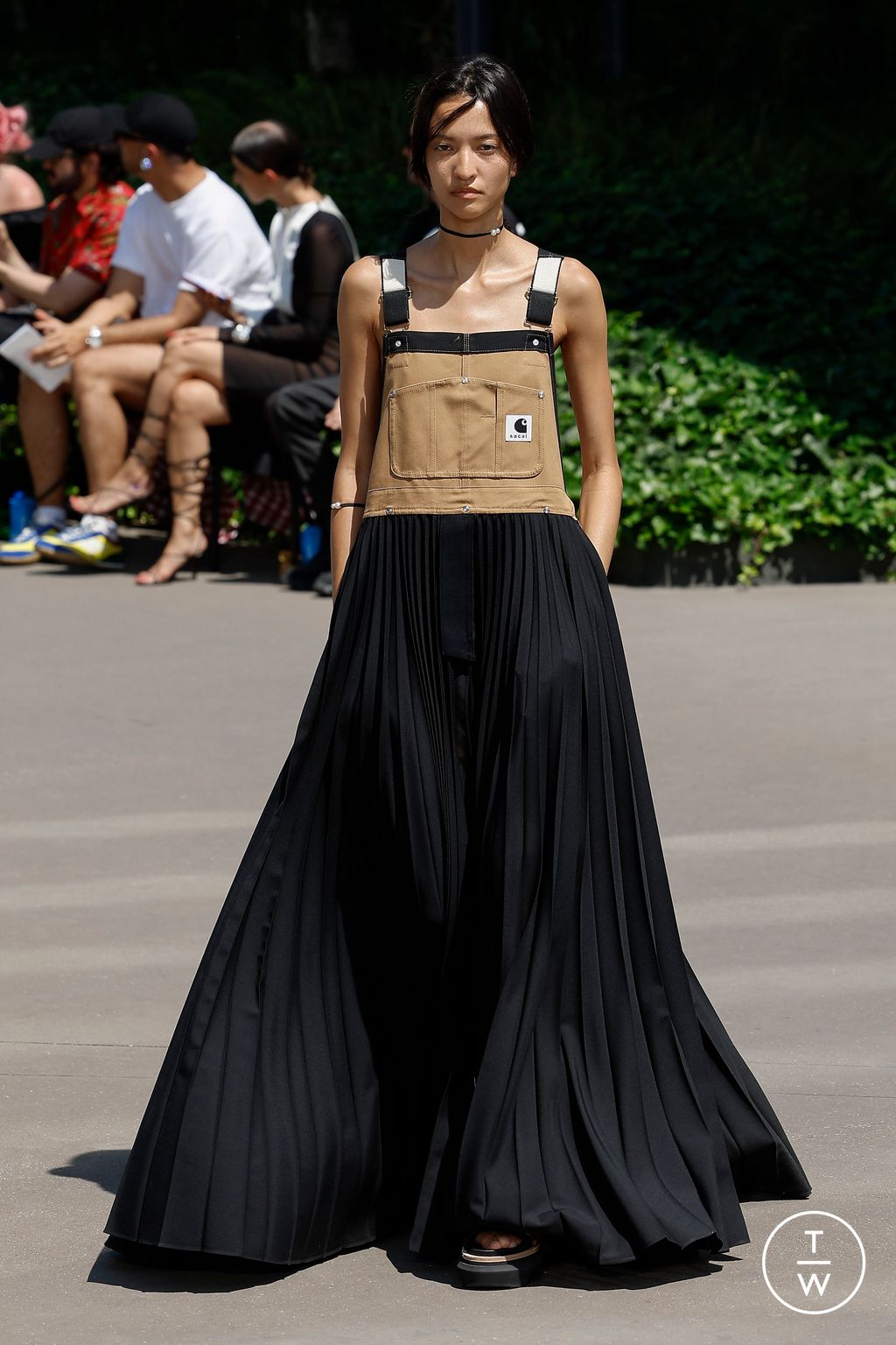 Fashion Week Paris Spring/Summer 2024 look 55 de la collection Sacai menswear