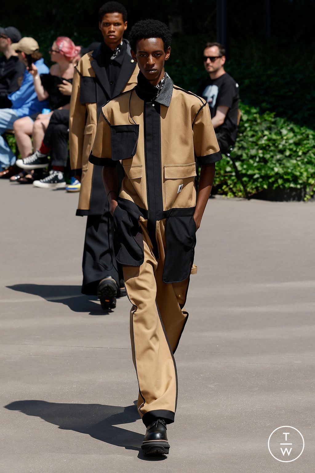 Fashion Week Paris Spring/Summer 2024 look 56 from the Sacai collection menswear