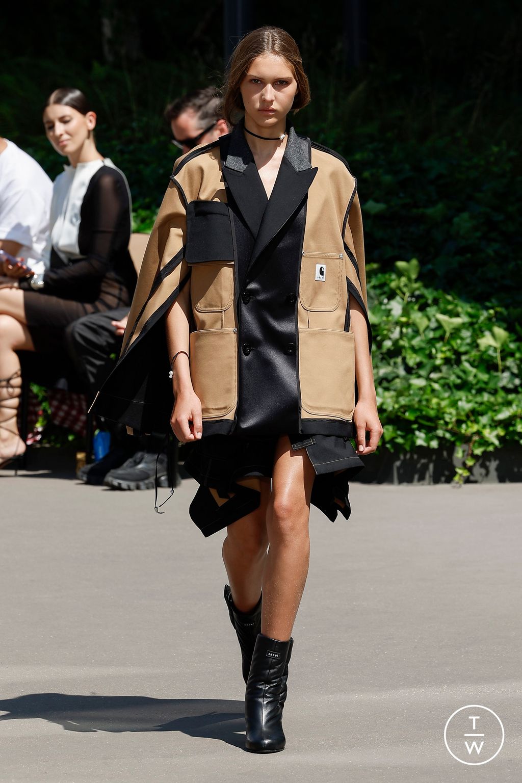 Fashion Week Paris Spring/Summer 2024 look 60 de la collection Sacai menswear