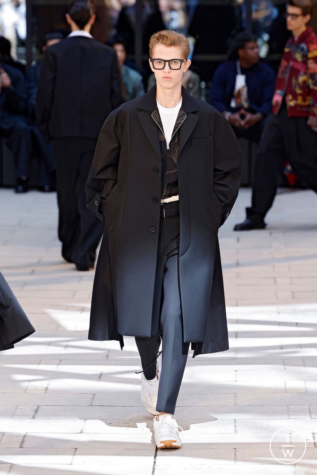 Fashion Week Paris Spring-Summer 2025 look 20 from the Sacai collection menswear