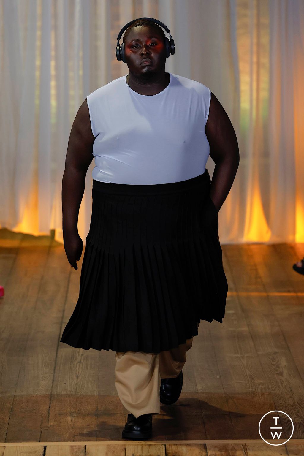 Fashion Week London Spring/Summer 2024 look 16 de la collection SAGABOI menswear