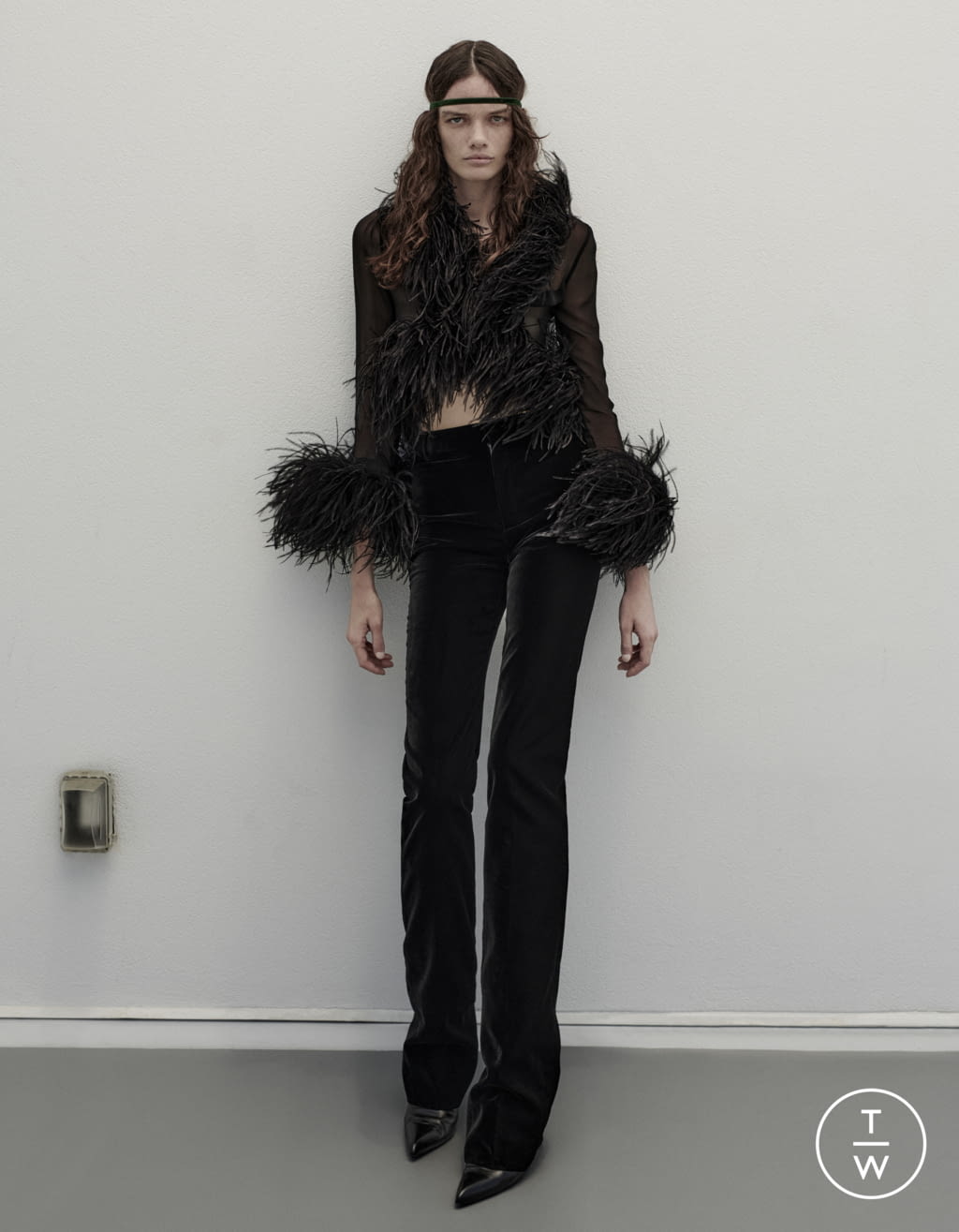 Fashion Week Paris Resort 2022 look 43 from the Saint Laurent collection womenswear