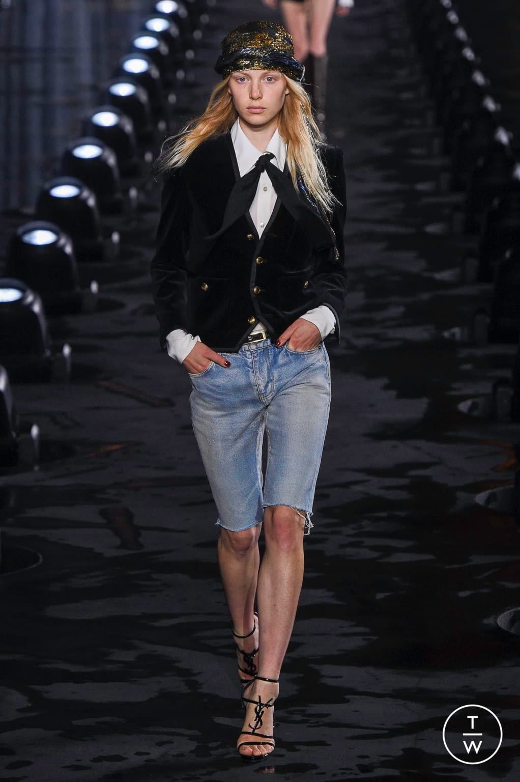 Fashion Week Paris Spring/Summer 2020 look 3 from the Saint Laurent collection womenswear