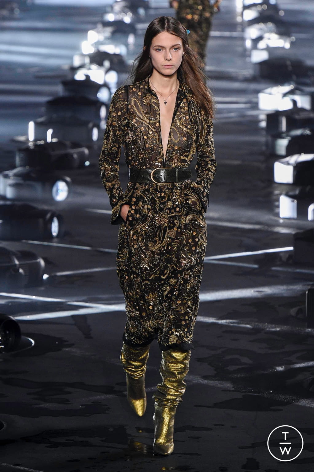 Fashion Week Paris Spring/Summer 2020 look 24 from the Saint Laurent collection womenswear