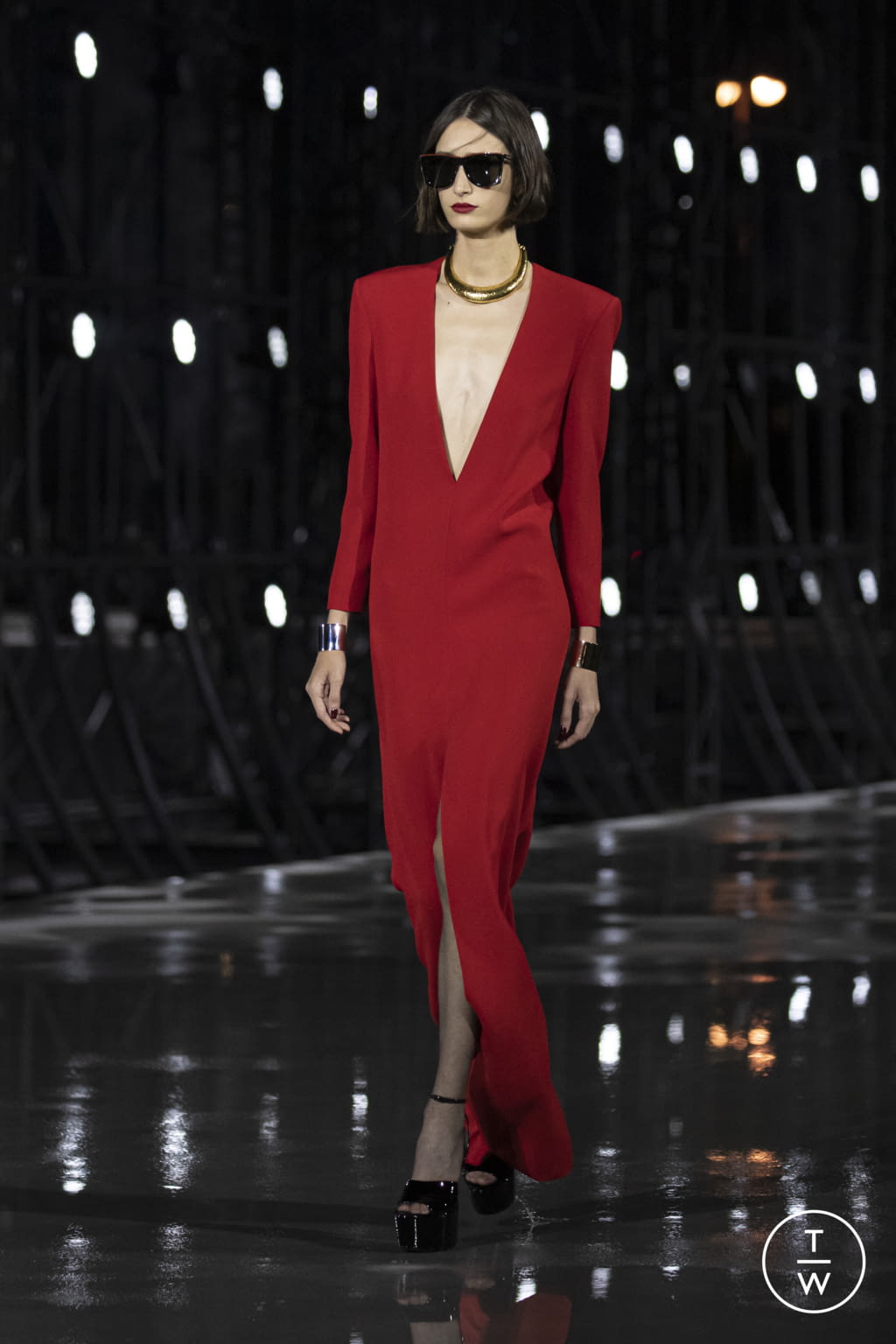 Fashion Week Paris Spring/Summer 2022 look 30 from the Saint Laurent collection womenswear
