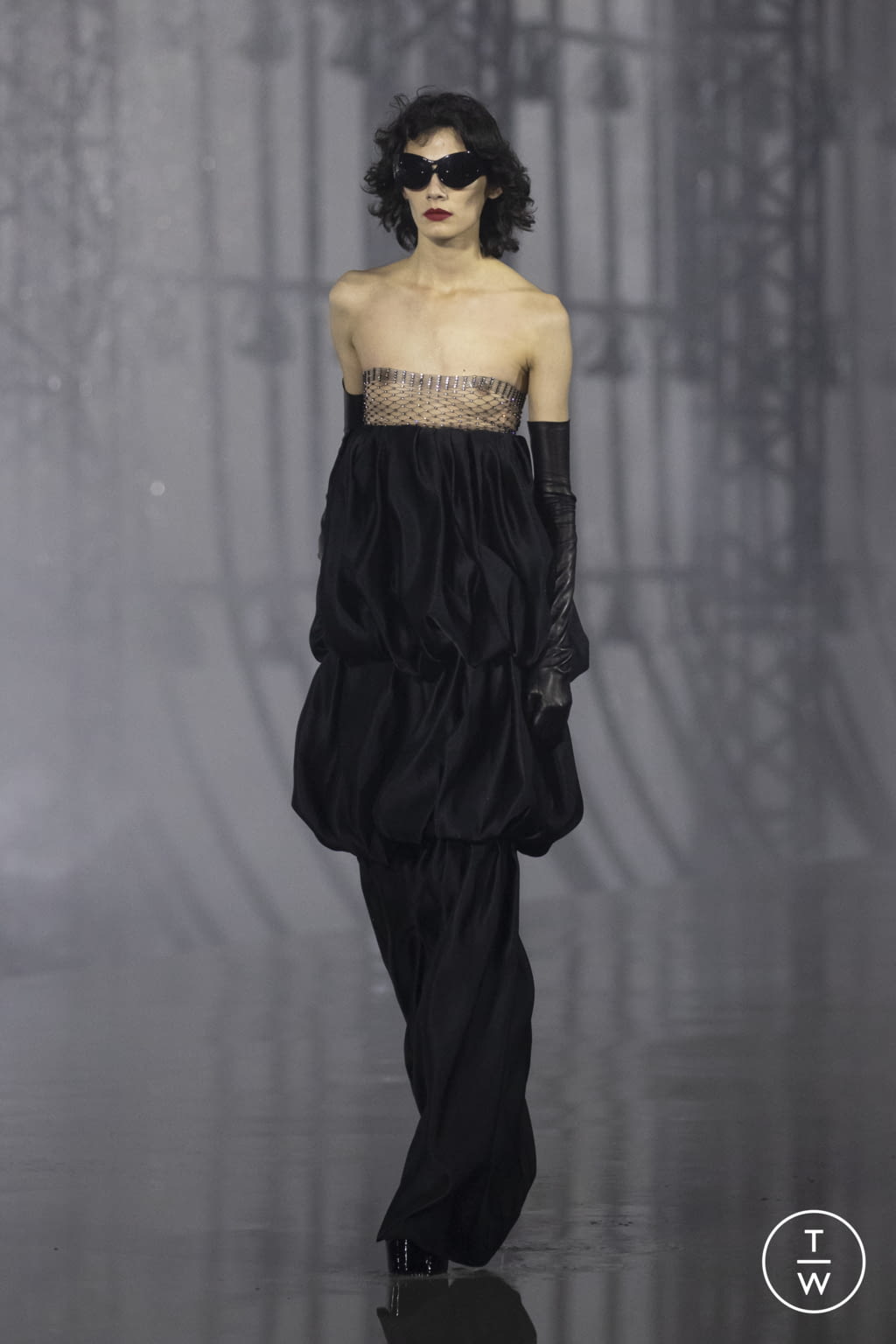 Fashion Week Paris Spring/Summer 2022 look 60 de la collection Saint Laurent womenswear
