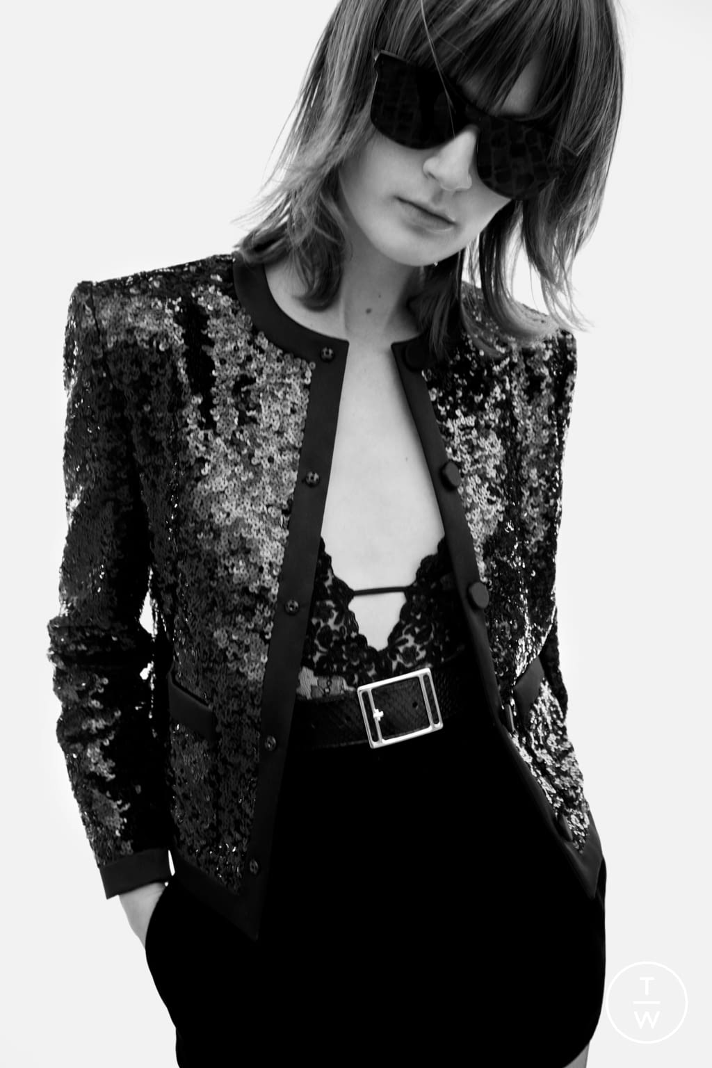 Fashion Week Paris Resort 2021 look 27 from the Saint Laurent collection 女装