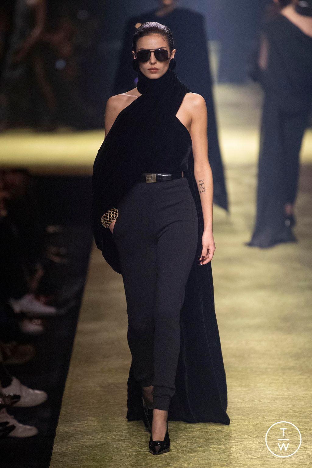 Fashion Week Paris Fall/Winter 2023 look 47 from the Saint Laurent collection womenswear
