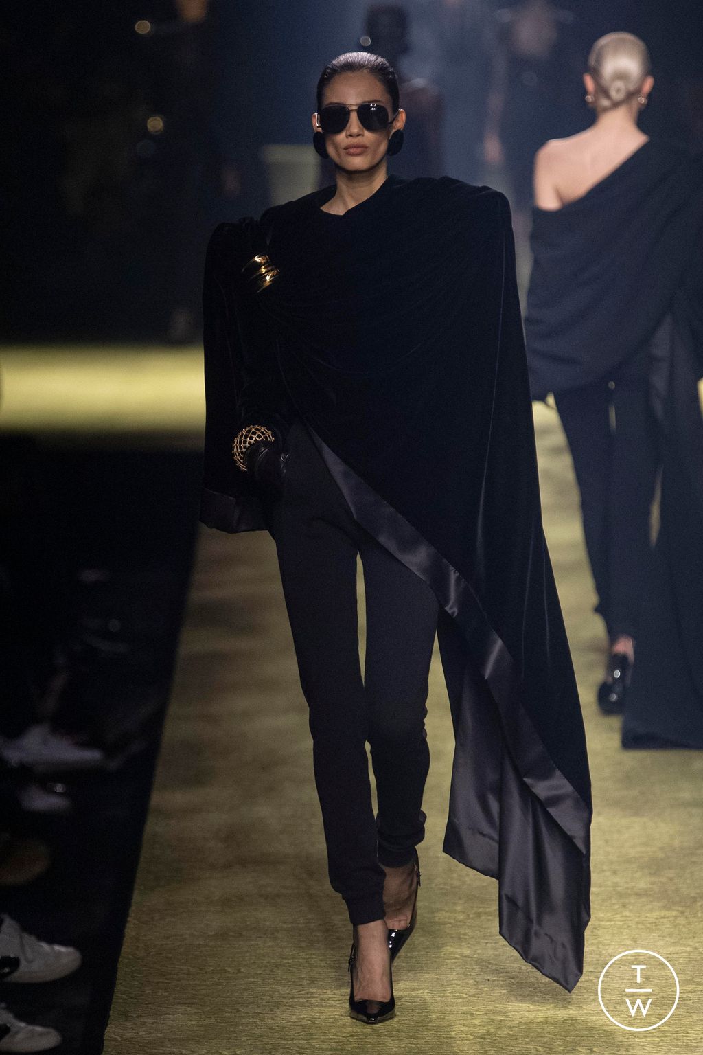 Fashion Week Paris Fall/Winter 2023 look 48 from the Saint Laurent collection womenswear
