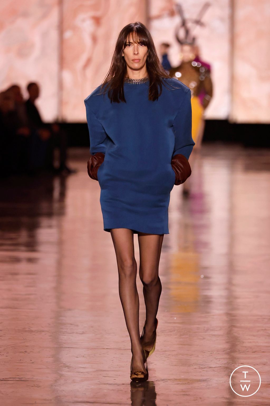 Fashion Week Paris Fall/Winter 2025 look 9 from the Saint Laurent collection womenswear