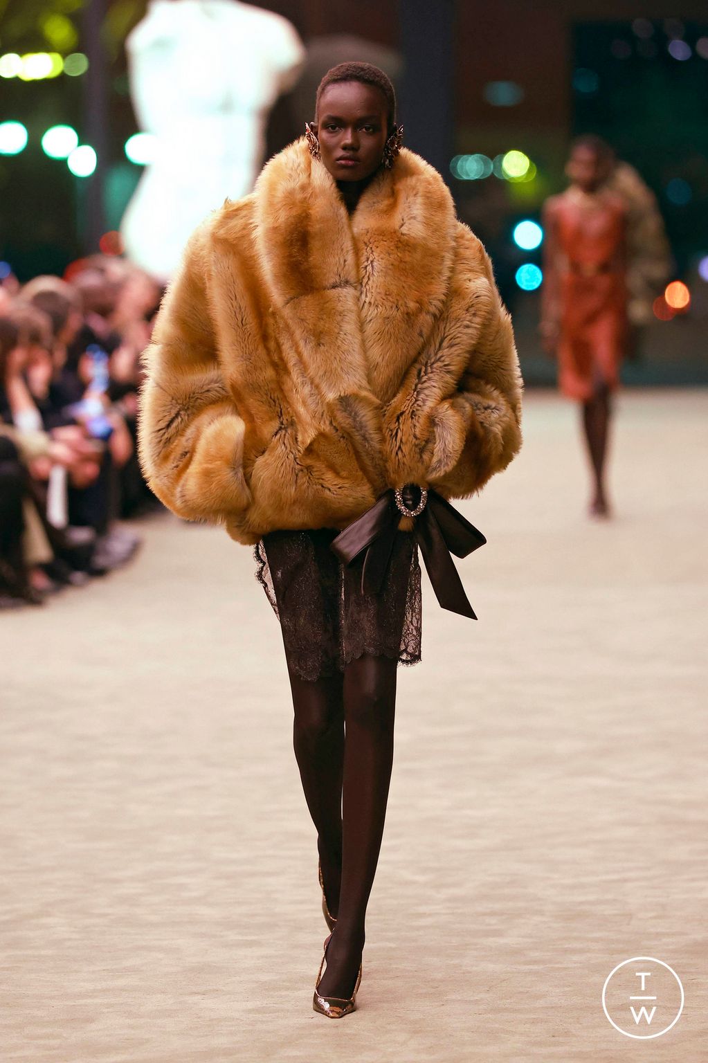 Fashion Week Paris Fall/Winter 2026 look 14 from the Saint Laurent collection womenswear