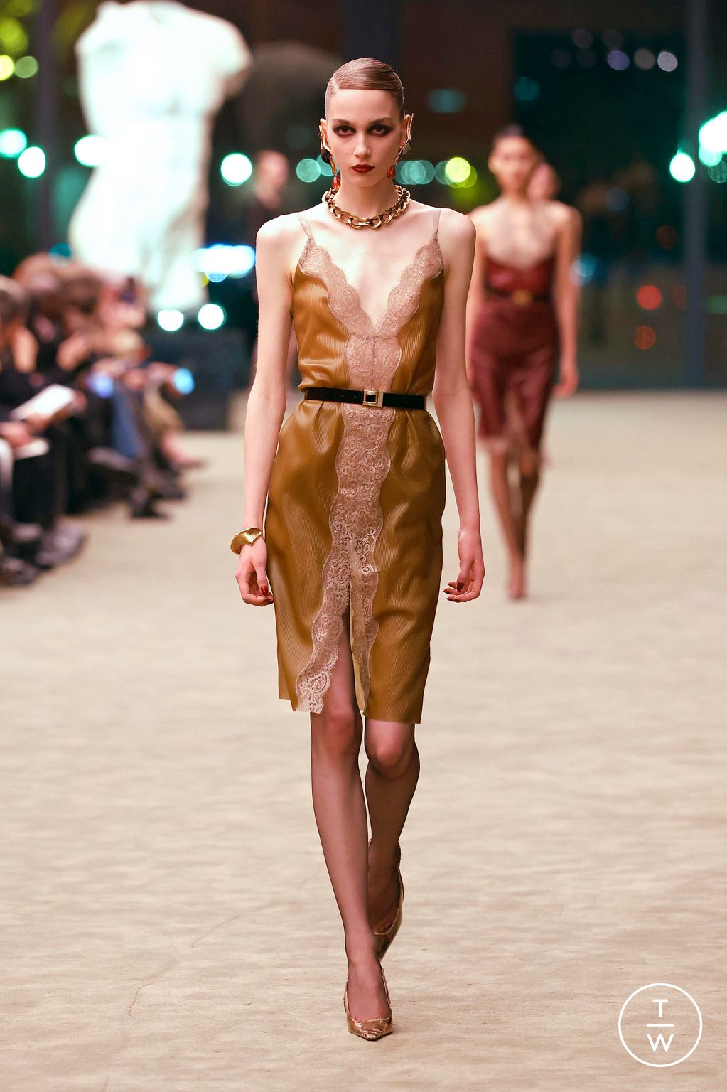 Fashion Week Paris Fall/Winter 2026 look 30 from the Saint Laurent collection womenswear