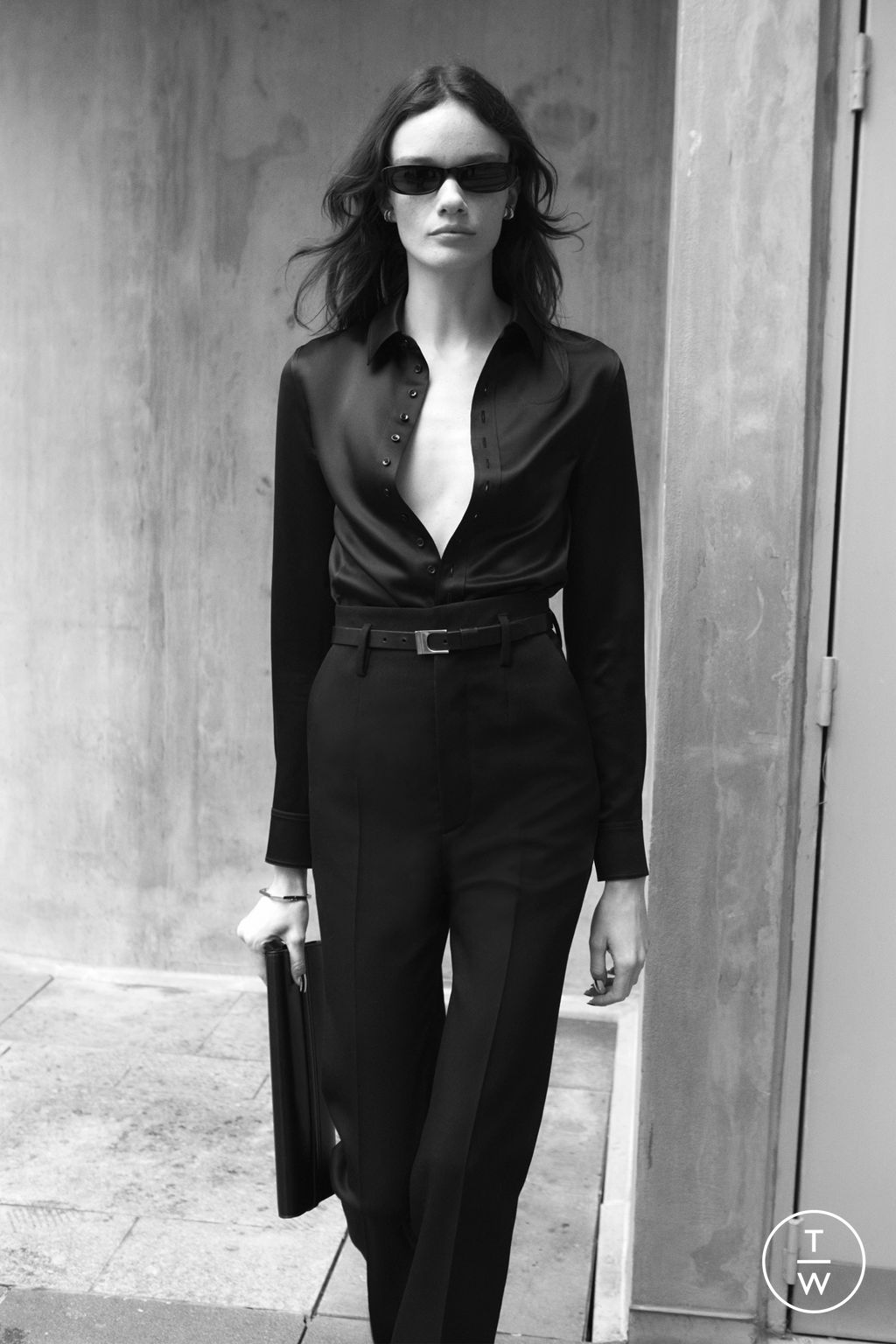 Fashion Week Paris Pre-Fall 2022 look 43 from the Saint Laurent collection womenswear